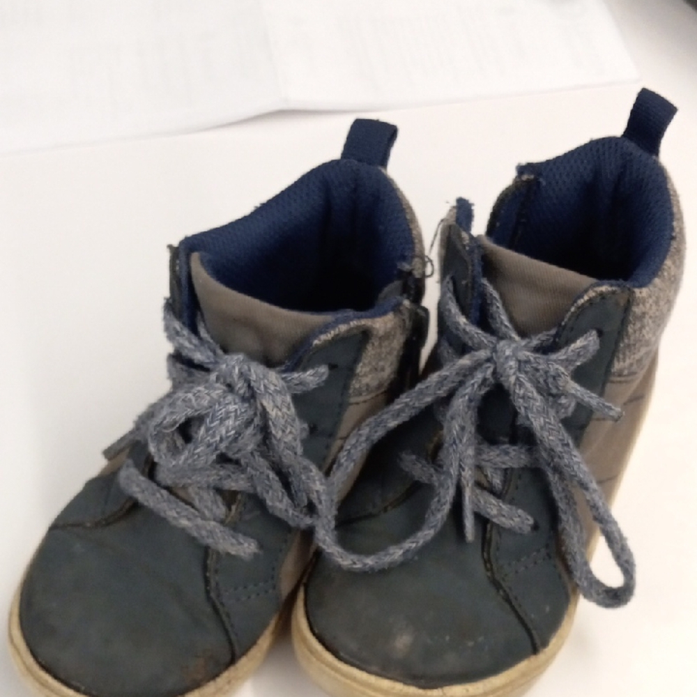 Carter's Navy and Gray Kids Sneakers High Tops Size 7